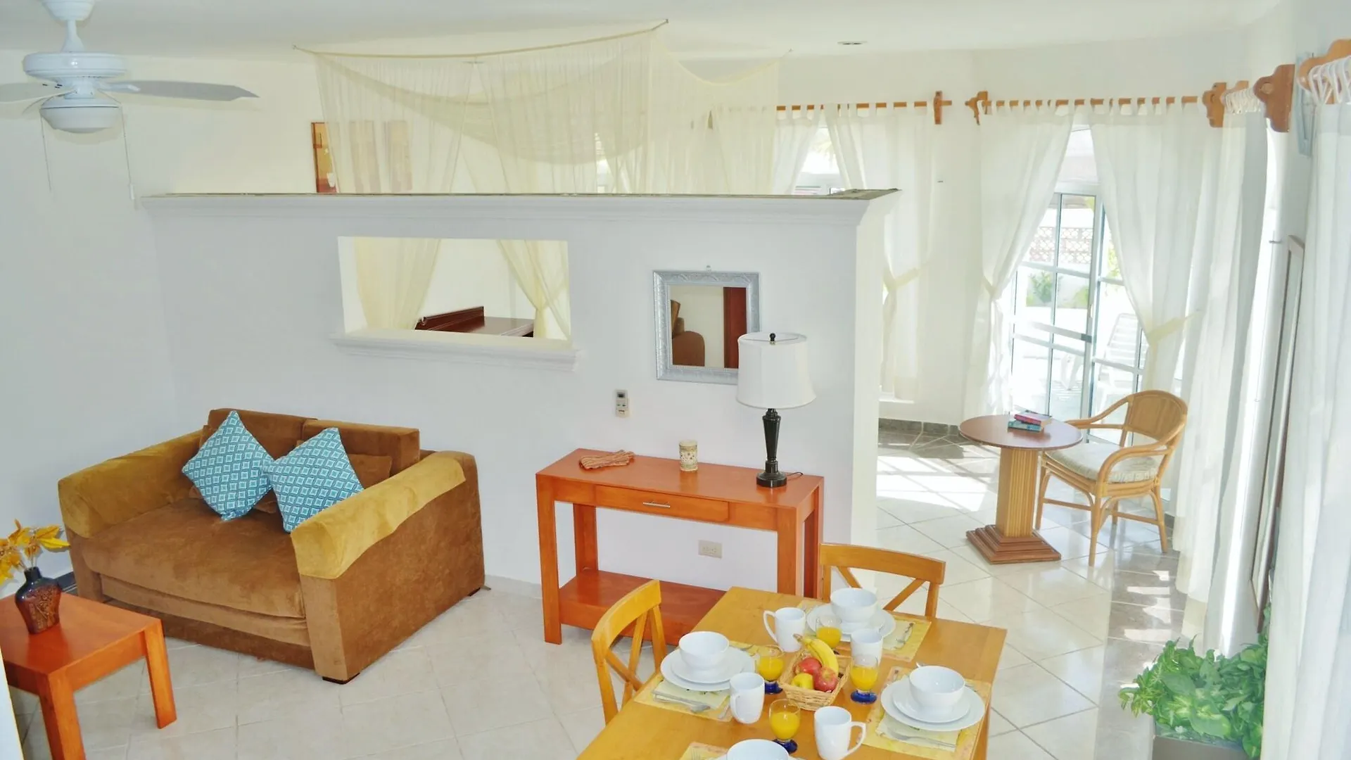 Szálloda Corales Suites Puerto Morelos