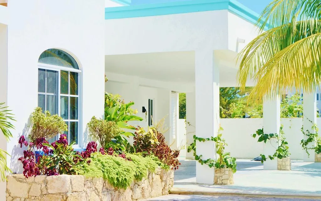 Corales Suites Puerto Morelos Szálloda